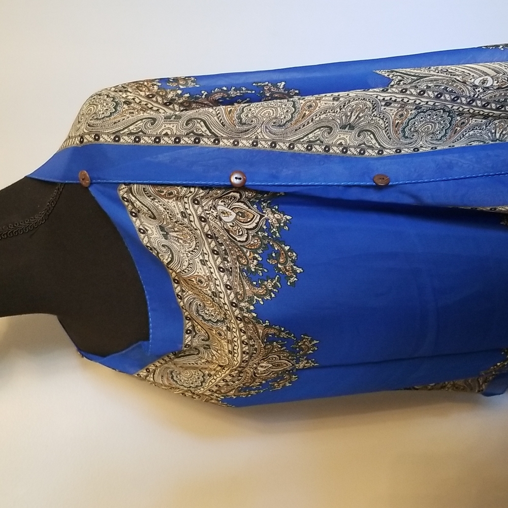 Blue cape - Picture 4 of 4